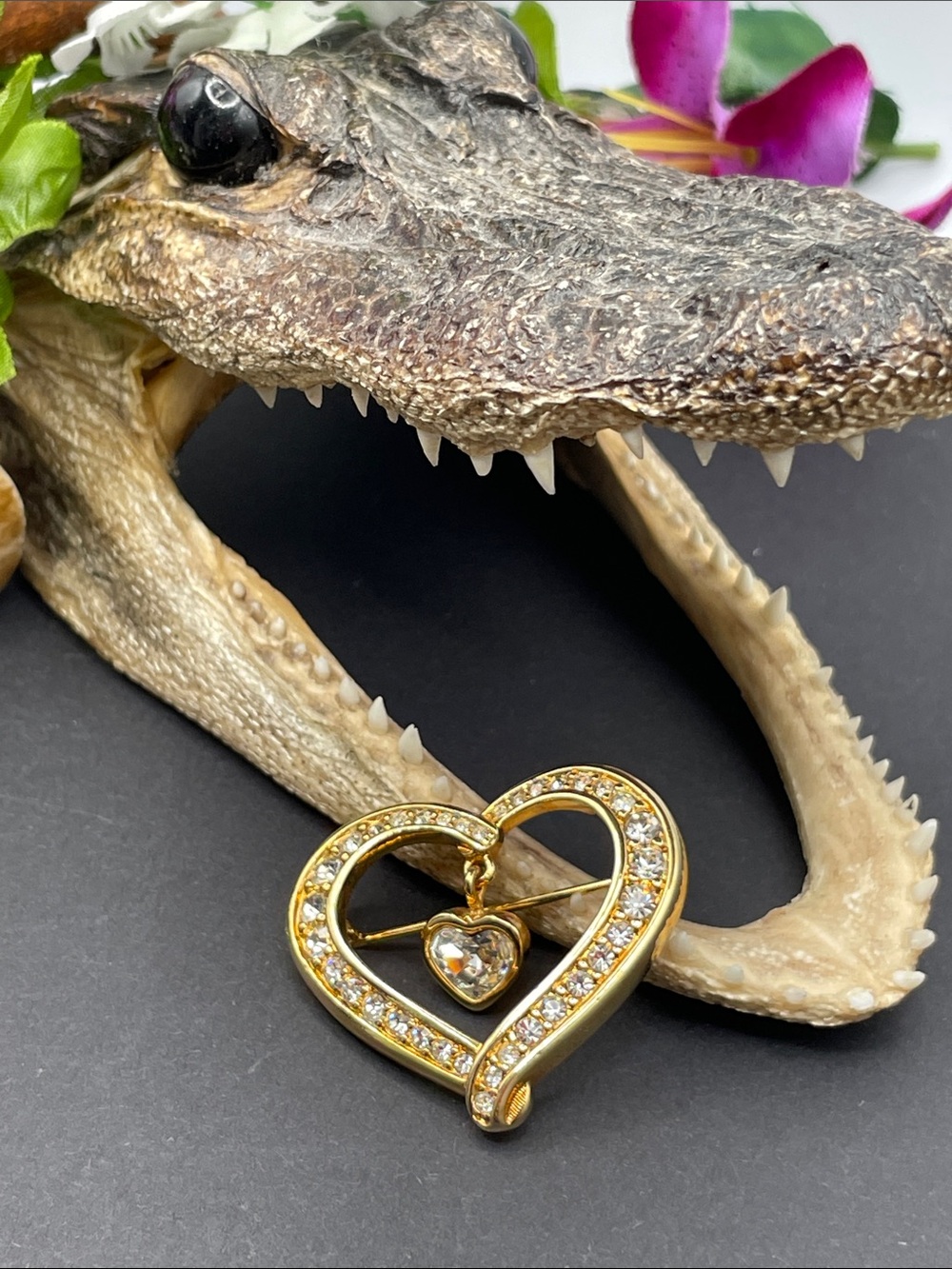 Swarovski heart brooch vintage